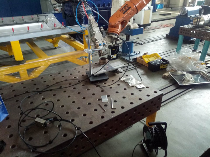 鐳爍光電焊縫跟蹤傳感器抗萬瓦級激光干擾驗證成功 鐳爍光電焊縫跟蹤傳感器抗萬瓦級激光干擾驗證成功