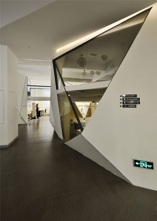 浦東新區(qū)科技風(fēng)辦公室裝修設(shè)計(jì)-第6張圖片-上海古都建筑設(shè)計(jì)集團(tuán) 浦東新區(qū)科技風(fēng)辦公室裝修設(shè)計(jì)-第6張圖片-上海古都建筑設(shè)計(jì)集團(tuán)