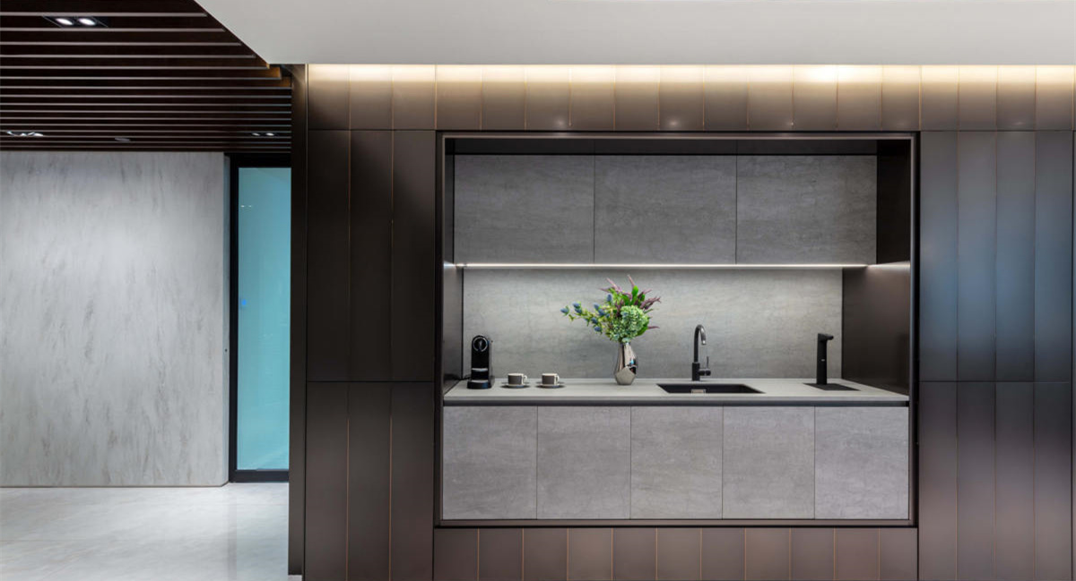 商務(wù)穩(wěn)重風(fēng)格辦公室裝修設(shè)計-第5張圖片-上海古都建筑設(shè)計集團(tuán) 商務(wù)穩(wěn)重風(fēng)格辦公室裝修設(shè)計-第5張圖片-上海古都建筑設(shè)計集團(tuán)